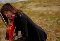 Epic Violin Girl - Lindsey Stirling