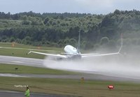 Uuden boeing koneen jyrkkä nousu