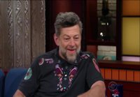 Andy Serkis lueskelee Trumpin Twiittejä