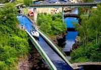 Hieno kanaali Ruotsissa (Håverud Aqueduct).