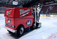 The Stig ja Zamboni Helsingin Jäähallissa