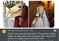 Outo Walesilainen jouluperinne Mari lwyd