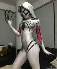 Gwenom cosplay - Lähde: https://www.instagram.com/eliselaurenne/