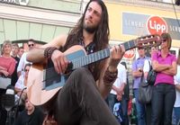 Estas Tonne