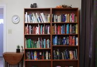 Stop motion bookcase, arranging books