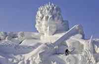 Amazing snow sculpture