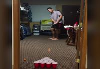 Beer Pong golf trickshots